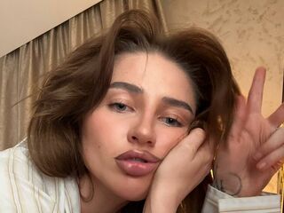 webcam bitch chatroom HippieChristie