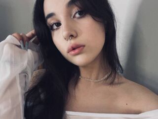 beautiful cam girl IlonaShy
