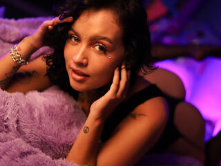 nude cam photo IsabellaMontier