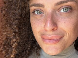 nude webcamgirl IvanaRoss