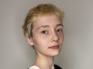 sexshow JenelleBarette