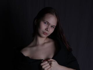 camgirl fingering pussy JesseniaLitt