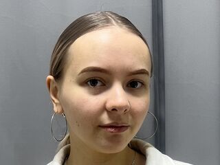 adult liveshow JessicaYola