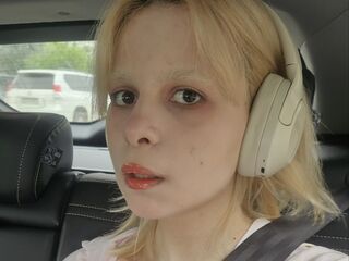 naked camgirl masturbating with dildo JillianOng
