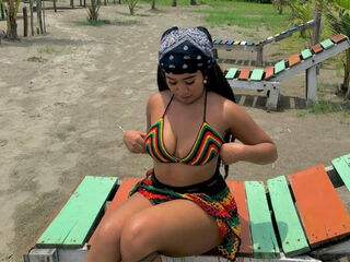 topless girl JulietaBeckh