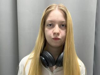 live sexcam KarenLowe