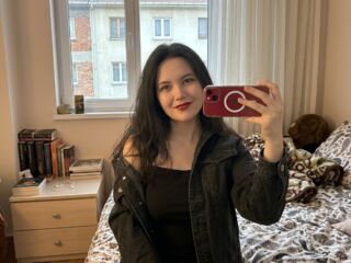 cybersex chatroom KeliCollymore