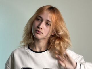 camgirl masturbating with vibrator KelseyBabin