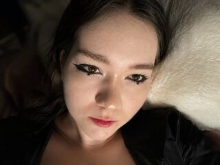 naked webcam girl video KendalChalet