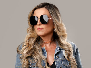 kinky webcam picture KiaraMoraes