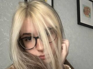 web cam chat KiraRihand