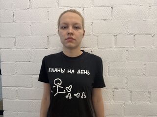 naughty cam bitch KirstieSchiffert