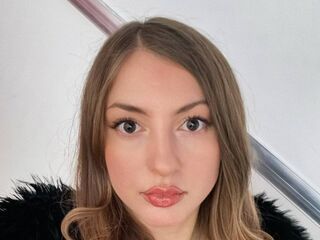 adult web cam chat room KyraKur