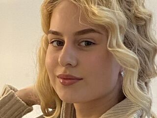 hot cam girl LaniePlewa