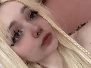 naked webcamgirl LaticiaDemetris