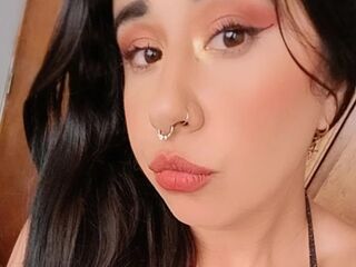 naughty cam girl masturbating LauraSpakrs