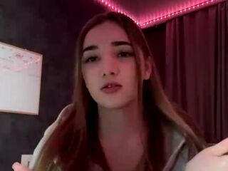adult livecam LaurynKendell