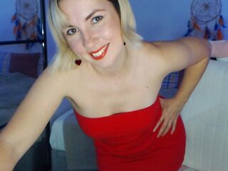 cam girl playing with dildo LekaShiny