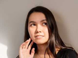 camgirl sex photo LeoniaMangis
