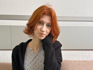 shaved pussy web cam LettyAegerter