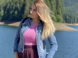 voyeur webcam LovelyMaia