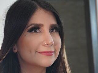 camgirl showing tits LunaPalmer