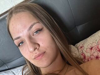 cam girl fingering pussy LunaVaibe