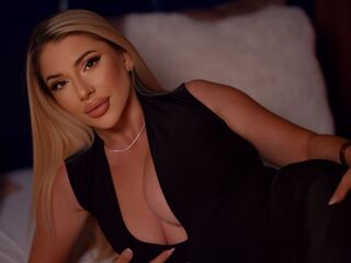 cam slut chat LunaVee