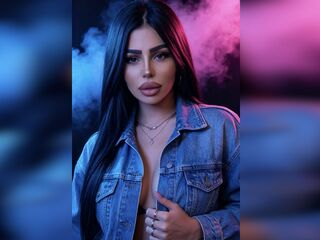 cam girl masturbating with vibrator LunaVixe