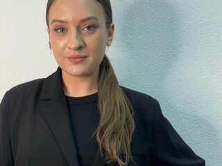 hot girl live cam LyndaEstle