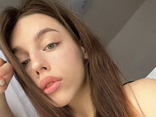 naked cam girl masturbating LyraMoonshadow