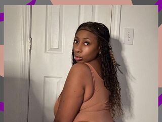 naked camgirl gallery MadamGlam