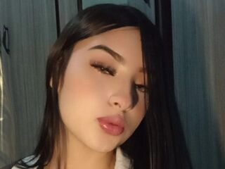 naked girl with webcam masturbating MadelynFabbro