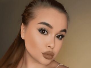 naked girl with webcam masturbating with sextoy MaeWilkins