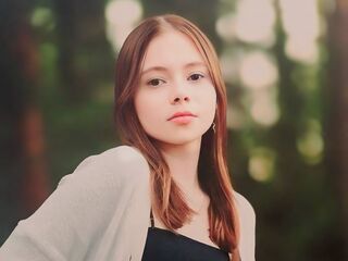 camwhore fingering shaved pussy MaileKnipe