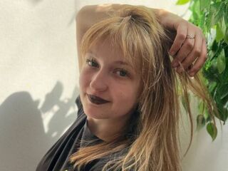 nude gamgirl MarryMartins