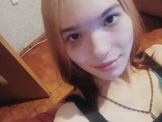 camslut masturbating MaryBreit