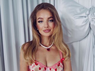 hot cam whore MayaGal