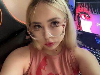 webcam babe chat room MellieFlaig