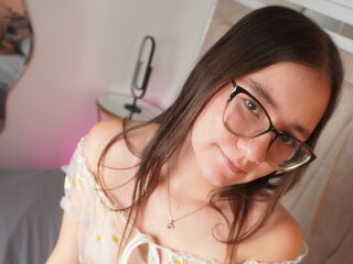 naked girl with webcam masturbating MiaHilfiger