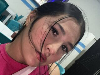 fingering camslut MiaMorett