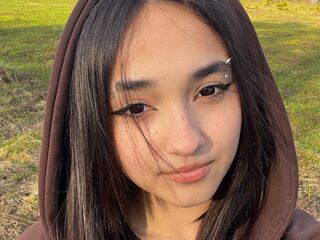 hot cam girl masturbating with vibrator MichikoHurtado