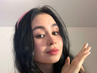 live cam girl MinnieMile