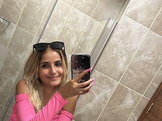 live video chat MiriamMery