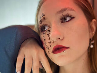 camgirl fingering wet pussy MistyColacone