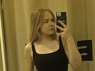 naughty cam girl masturbating MolliMcDaniel