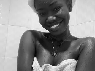 free webcam MonaReign