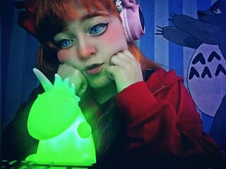 masturbating webcam girl NahomiParker