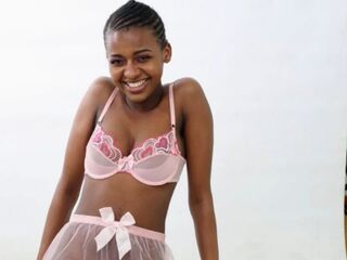 camwhore masturbating NaomiBrookes