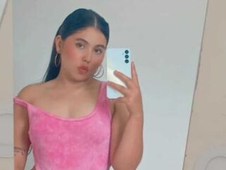 camgirl chat room NikkyBotero
